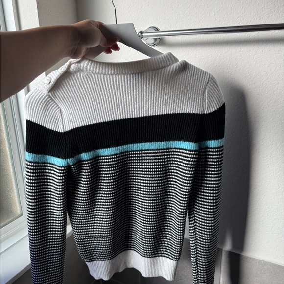 NWT AUTH CHANEL 22B CC Logo Pullover Sweater size 36 - Picture 6 of 9